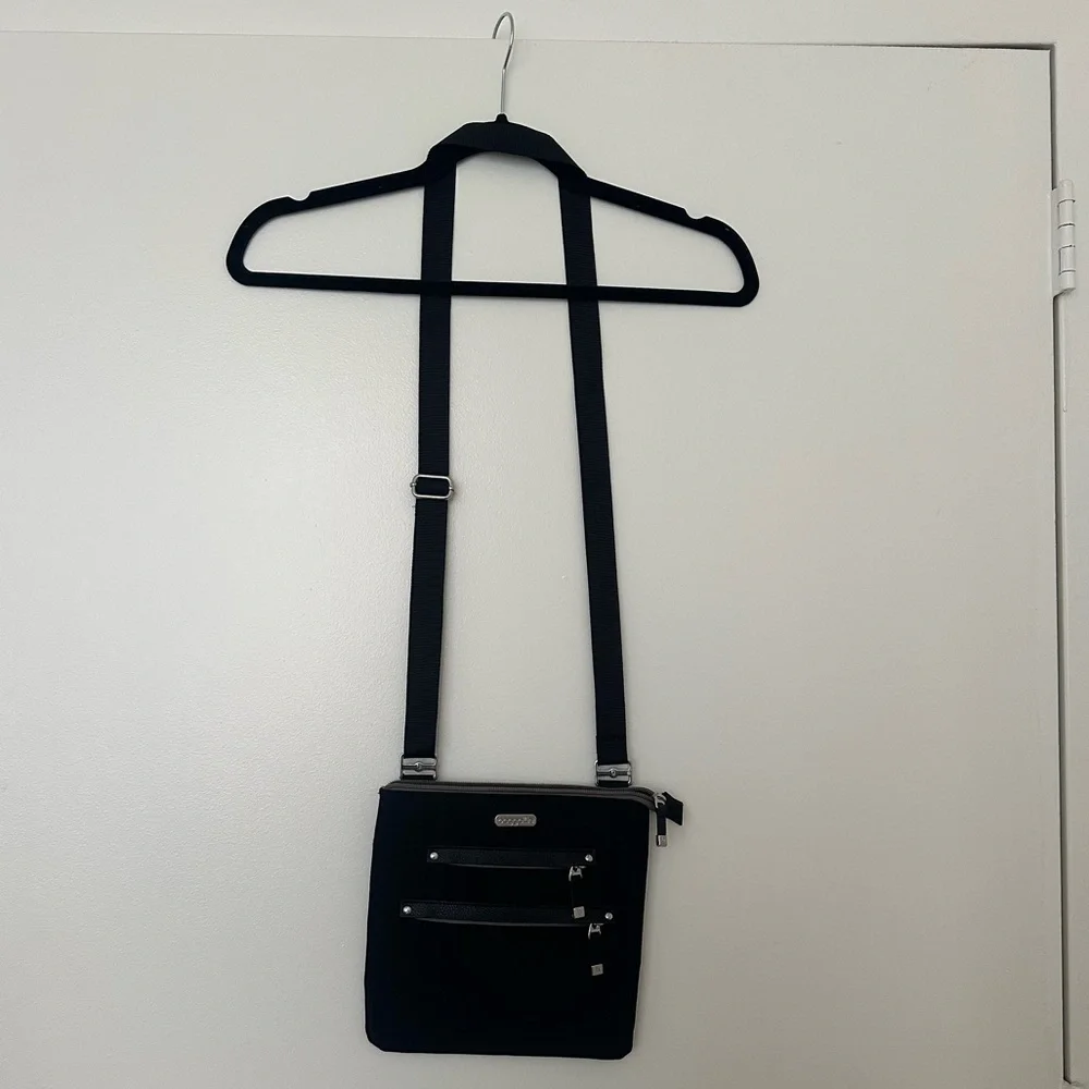 Baggallini Black Crossbody Bag NWOT